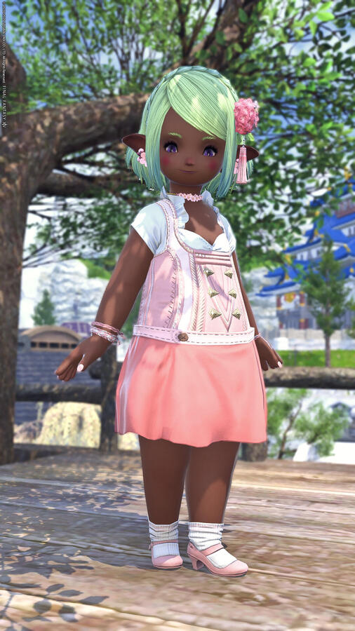 You'll just have to imagine the booba in the booba shirt